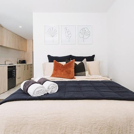 1 Bed Central City Deluxe W/Carpark Крайстчърч Екстериор снимка