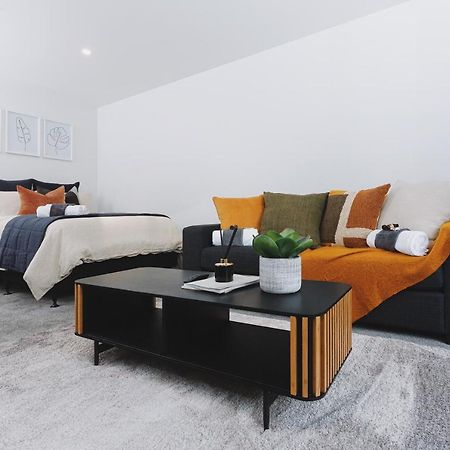 1 Bed Central City Deluxe W/Carpark Крайстчърч Екстериор снимка